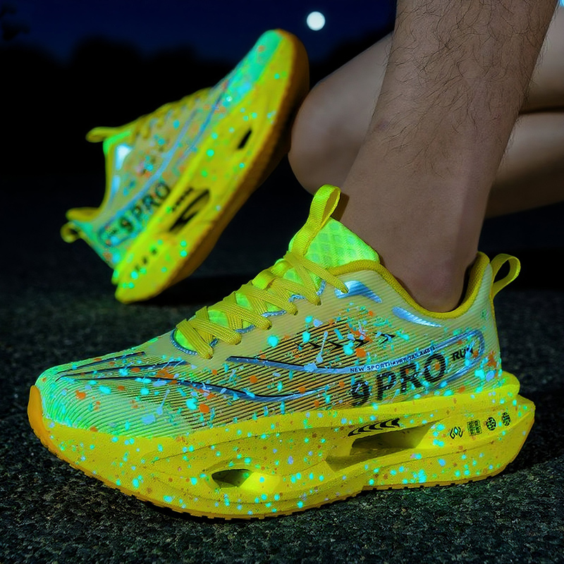 Neue Herren-Laufschuhe mit wei – Reflective Night Running Shoes Bewertung und Preis